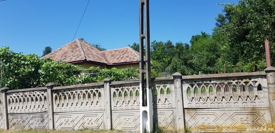 Casă cu 4 camere în Miluta