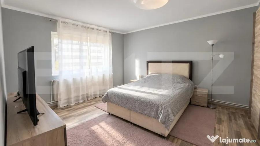 Casă cu 5 camere cu Teren 4200 Mp în Păuliș