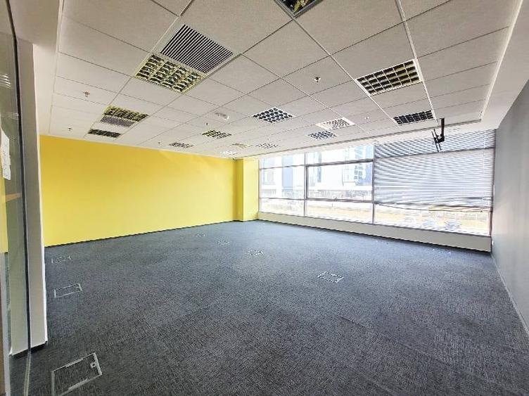 Birou, de 521 mp, în Aviației