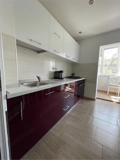 Apartament cu 2 camere decomandat în Lipovei
