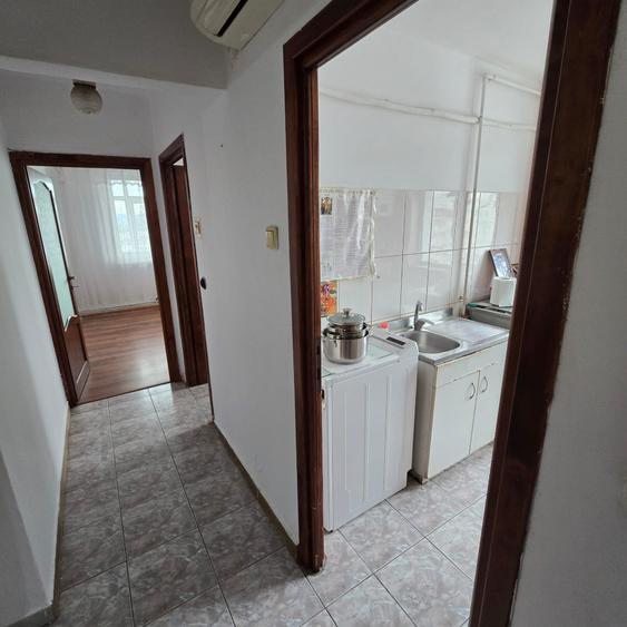 Apartament cu 2 camere decomandat, mobilat în Orizont