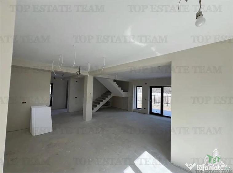 Casă cu 4 camere cu Teren 400 Mp în Corbeanca
