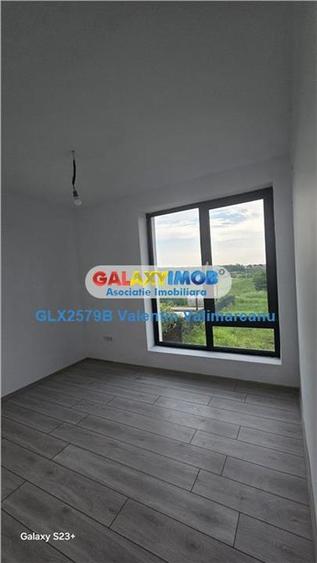 Casă cu 10 camere cu Teren 450 Mp în Periș