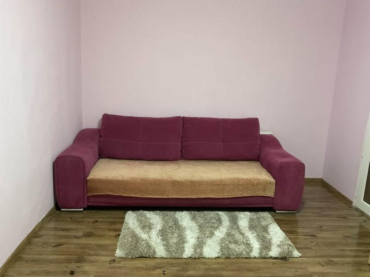 Apartament semidecomandat în Rahova