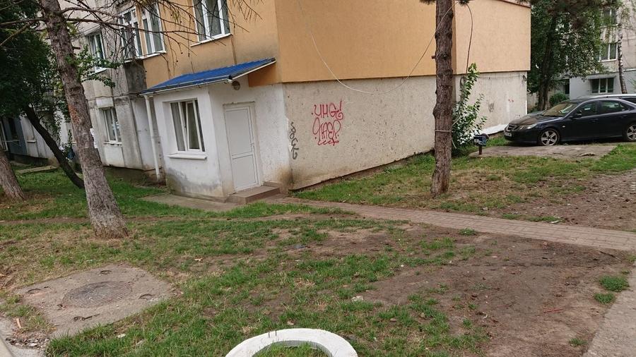 Garsonieră decomandată în Exterior Vest — fotografia 1
