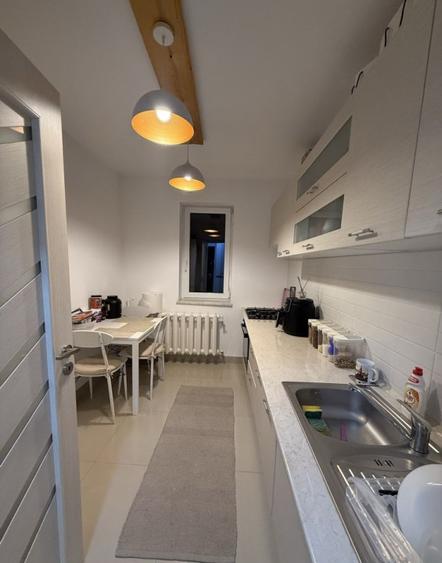Apartament cu 2 camere semidecomandat, mobilat în Tomis I