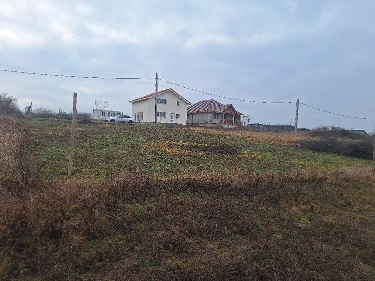 Teren de 500 mp, în Cihei