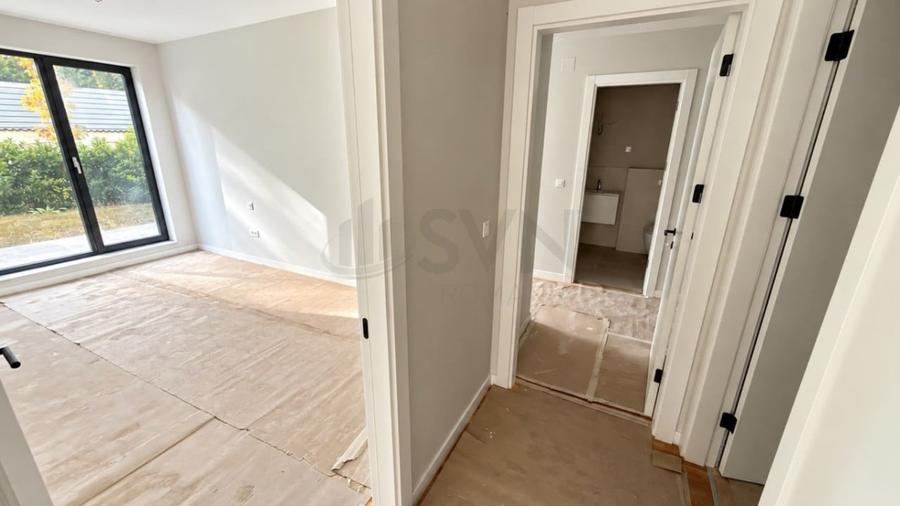 Apartament cu 5 camere decomandat în Băneasa