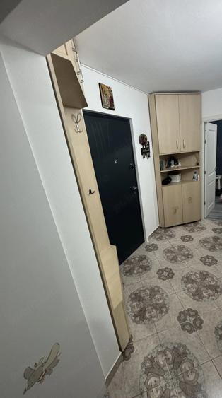 Apartament cu 2 camere decomandat în Micro 17