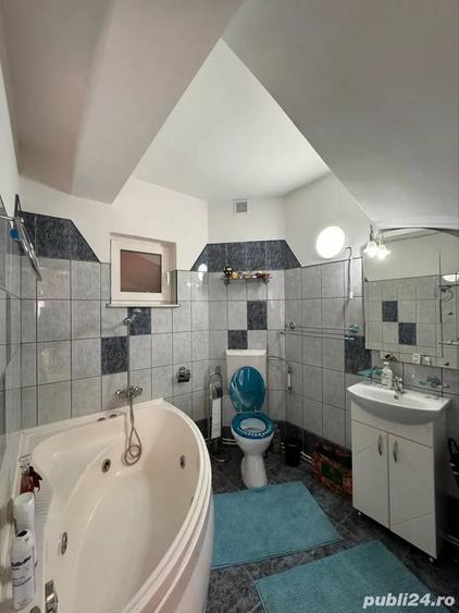 Casă cu 5 camere în Călugareni