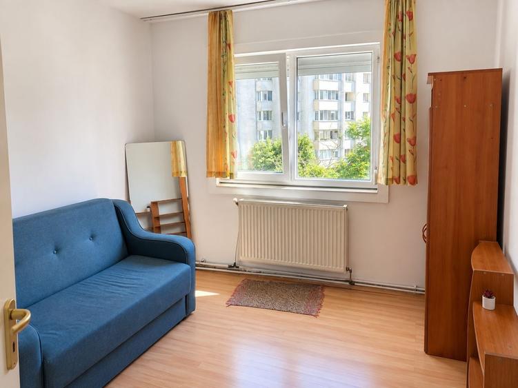 Apartament cu 3 camere semidecomandat în Mănăștur