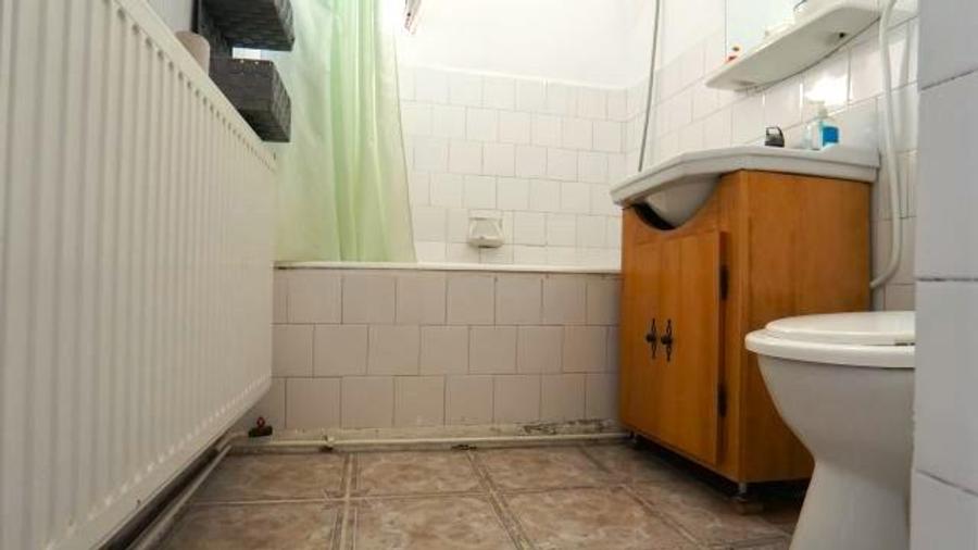 Apartament cu 2 camere semidecomandat în Micro 6