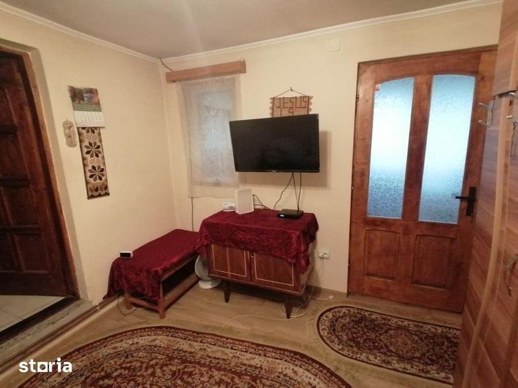 Casă cu 3 camere decomandat cu Teren 2150 Mp în Scorțeni