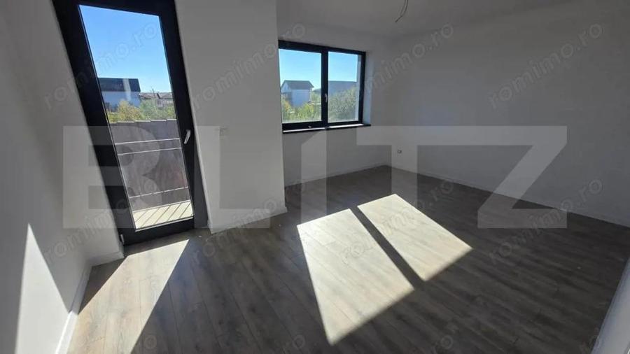 Casă cu 4 camere cu Teren 100 Mp în Central
