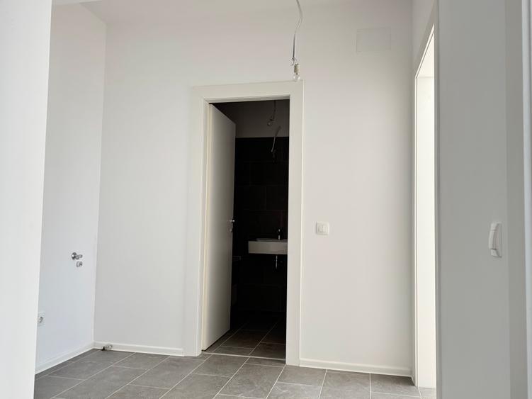 Apartament cu 2 camere decomandat în Străulești