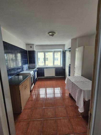 Apartament cu 2 camere decomandat în Mihai Bravu