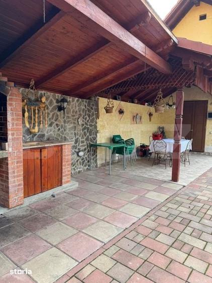 Casă cu 5 camere cu Teren 566 Mp în Feldioara