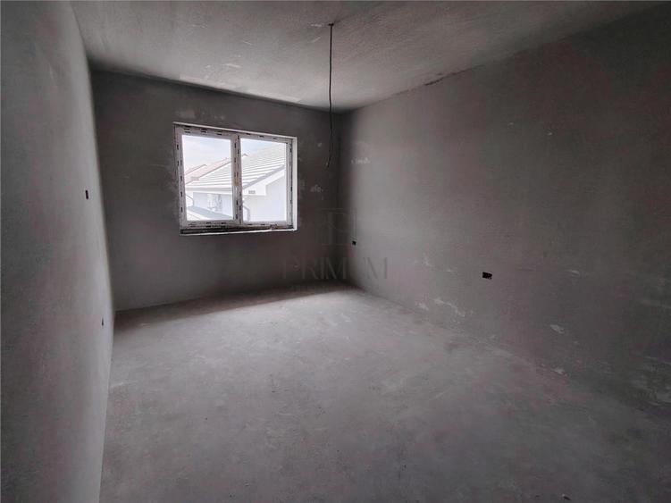Casă cu 4 camere cu Teren 340 Mp în Moșnița Veche