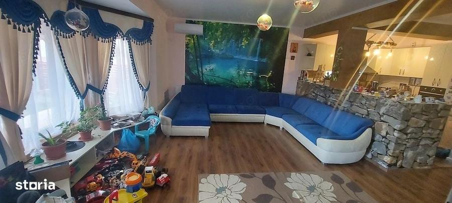 Casă cu 4 camere în Cornetu