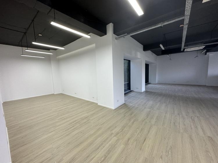 Spațiu comercial, de 273.29998779297 mp, în Cotroceni