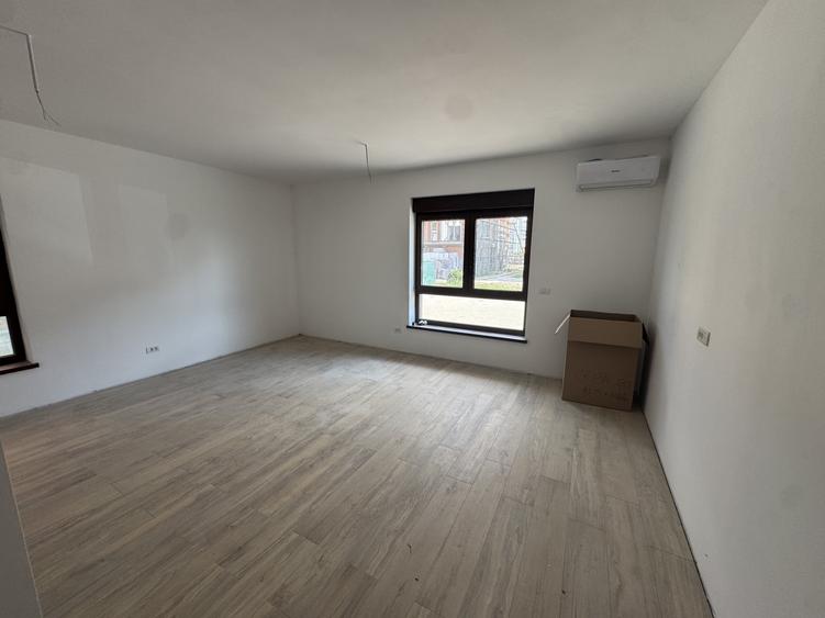 Apartament cu 2 camere decomandat în Giroc