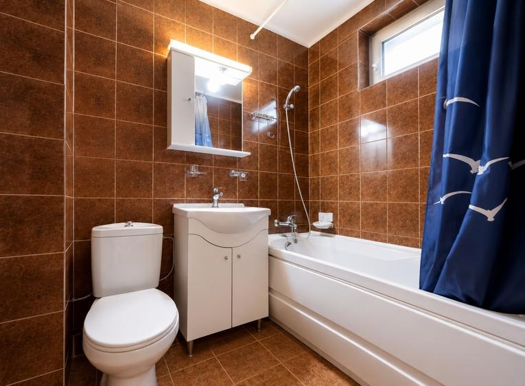 Apartament cu 4 camere în Tomis Nord