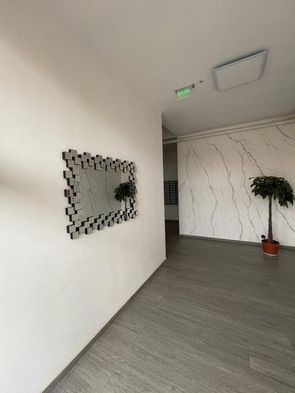 Apartament cu 3 camere decomandat în Spitalul Județean