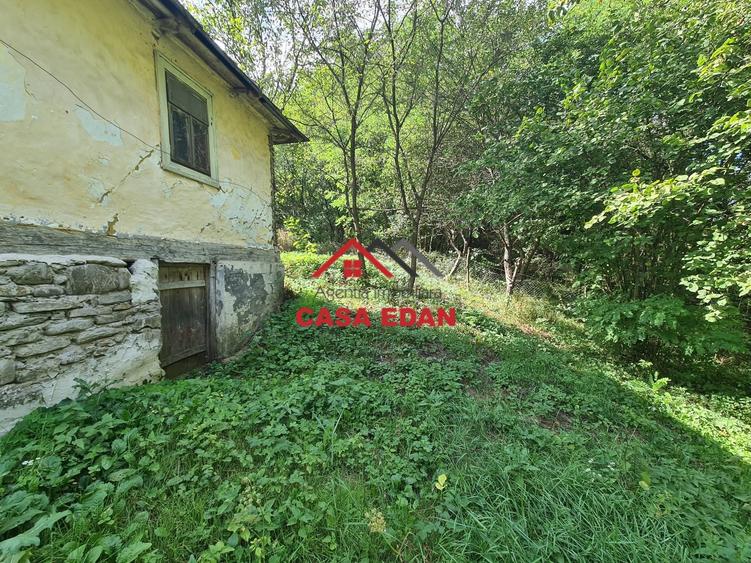 Casă individuală cu 2 camere cu Teren 894 Mp în Breaza