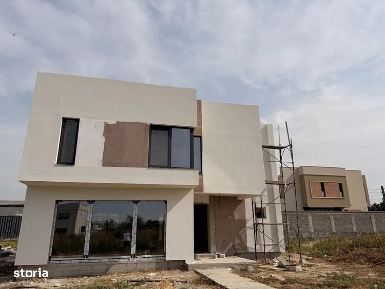 Casă cu 4 camere în Central