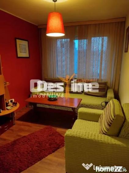 Apartament cu 4 camere decomandat în Alexandru cel Bun