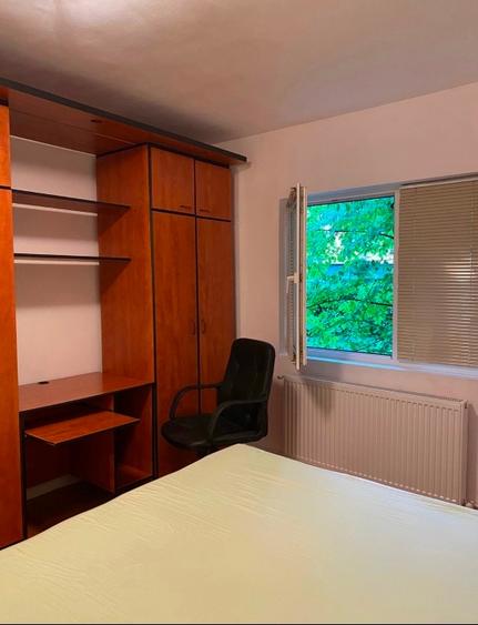 Apartament cu 2 camere decomandat în Zorilor