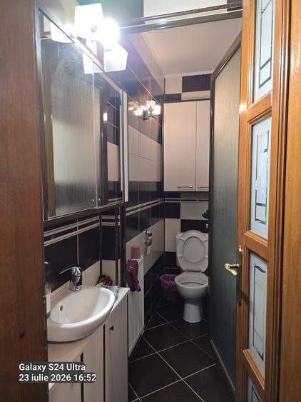 Apartament decomandat în Moșilor