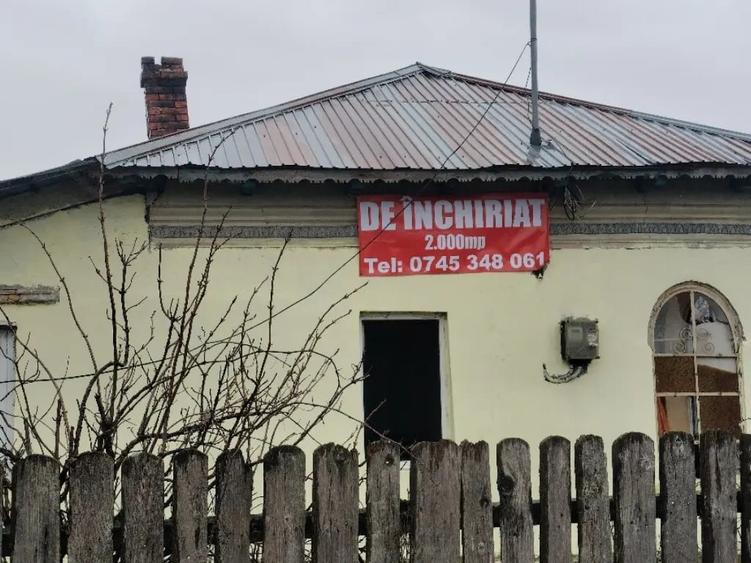 Teren de 2000 mp, în Central