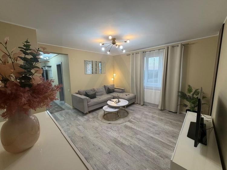 Apartament cu 3 camere decomandat, mobilat în Nord-Vest