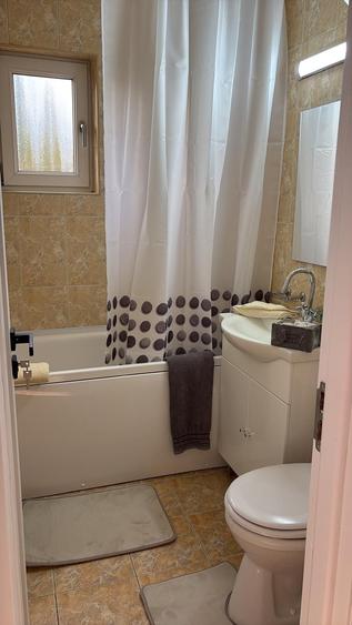 Apartament cu 3 camere semidecomandat în Rupturile