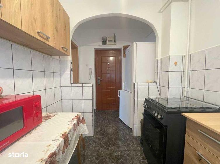 Apartament cu 2 camere semidecomandat în Gheorghe Lazăr
