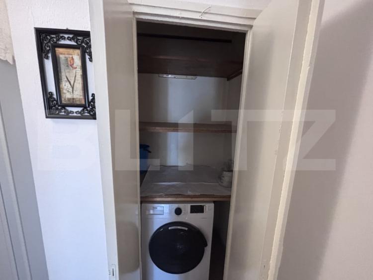 Apartament cu 2 camere decomandat în Micro 20