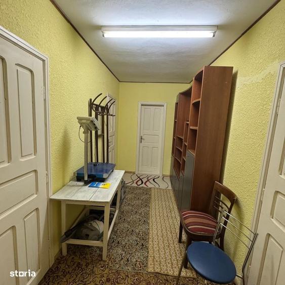Hantesti - casa de locuit cu 3 camere si anexe - 9