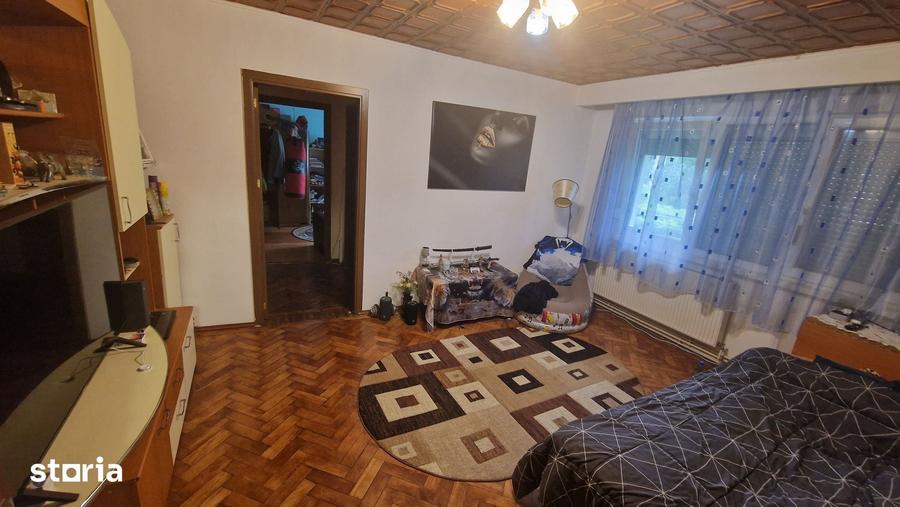 Apartament cu 2 camere în Florilor
