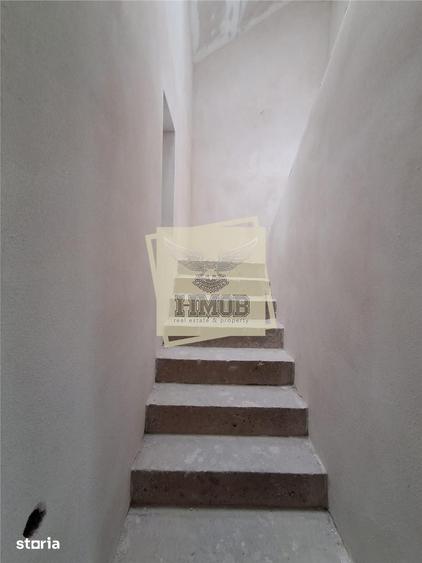 Casă cu 5 camere cu Teren 482 Mp în Șura Mică