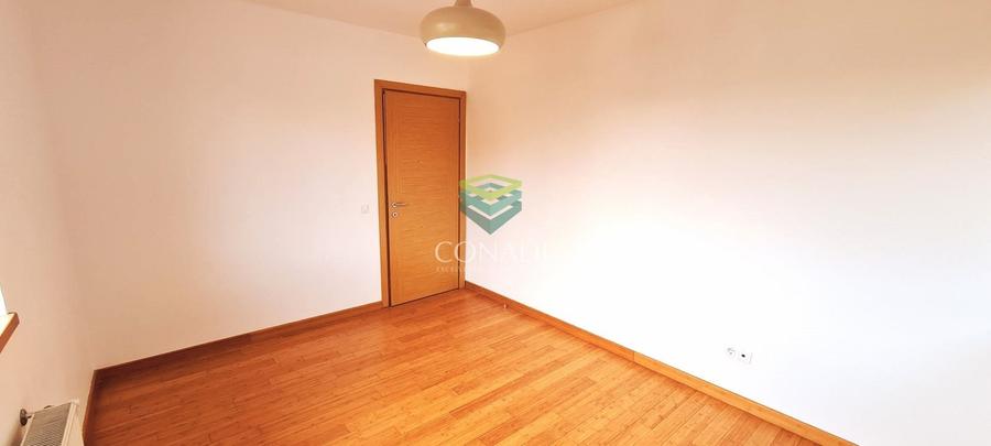 Duplex cu 5 camere cu Canalizare în Iancu Nicolae