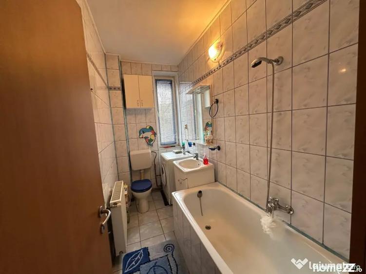 Apartament cu 2 camere decomandat în Marginea