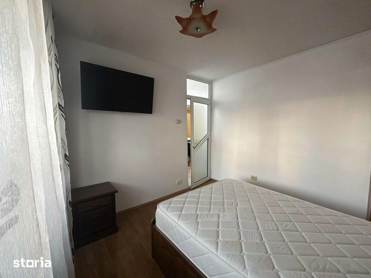 Apartament cu 3 camere decomandat în Ostroveni