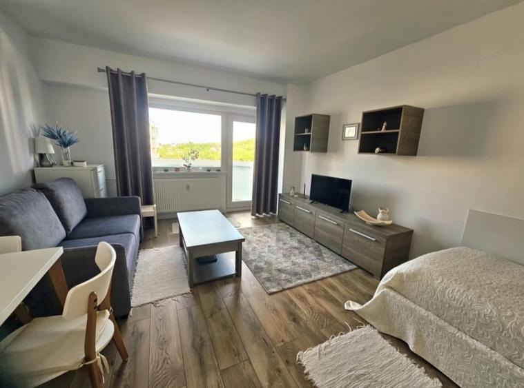 Apartament cu 2 camere decomandat, mobilat în Semicentral