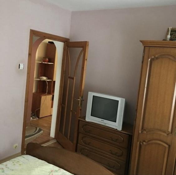 Apartament cu 2 camere semidecomandat în Letea Veche