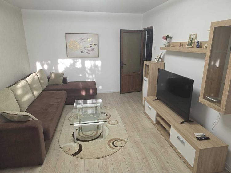 Apartament cu 2 camere decomandat în Popa Șapcă