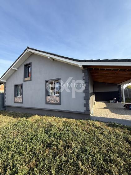 Casă individuală | 4 camere | 2 băi