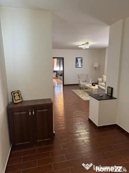 Apartament cu 2 camere decomandat în Siret