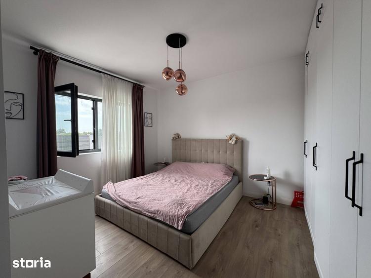 Casă cu 3 camere decomandat cu Teren 518 Mp în Săbăreni