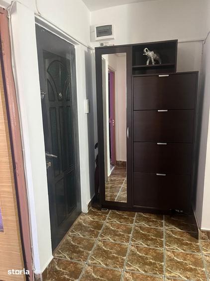 Apartament cu 3 camere în Tudor Vladimirescu